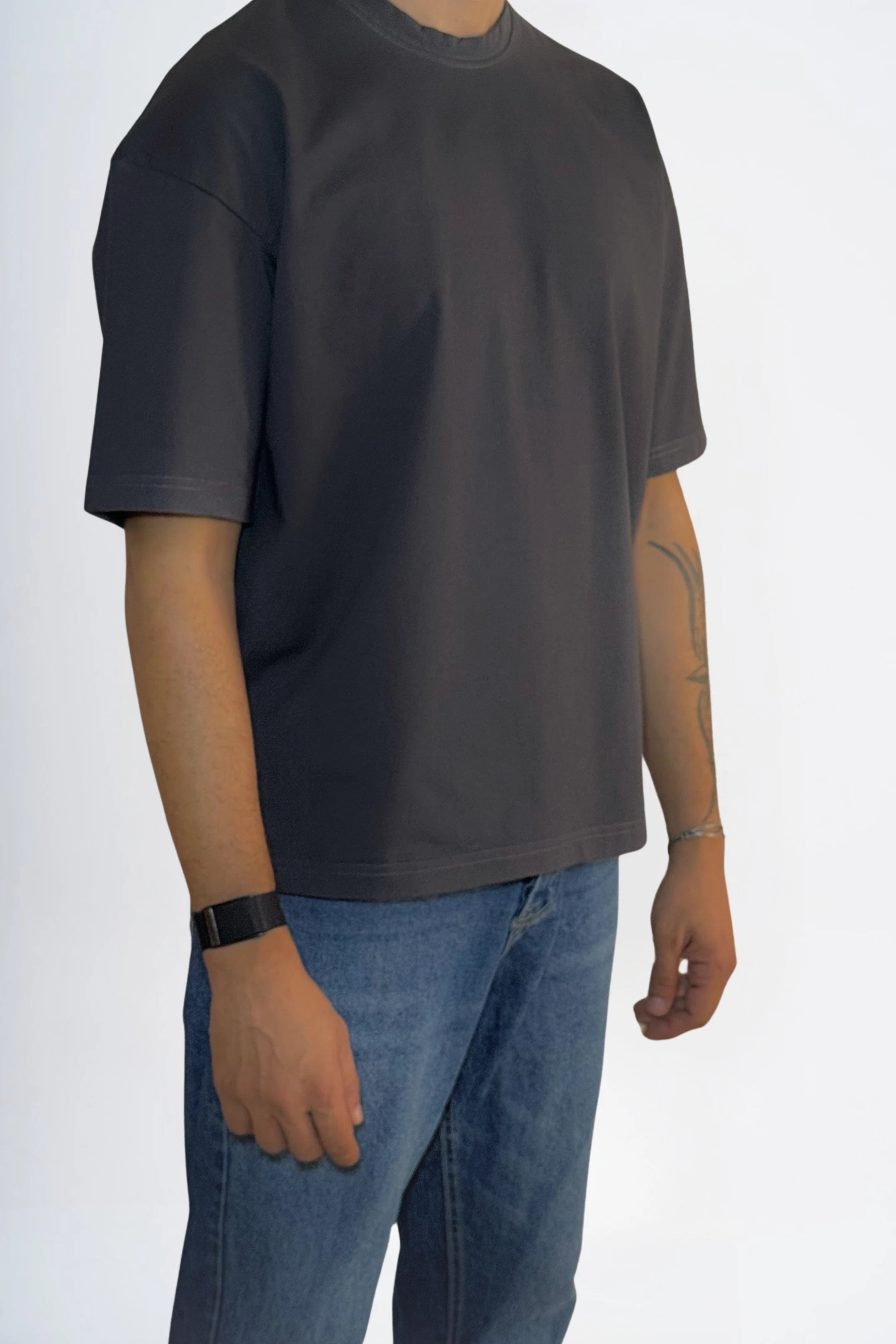 Nomad Tee – Ash Fog Your Own